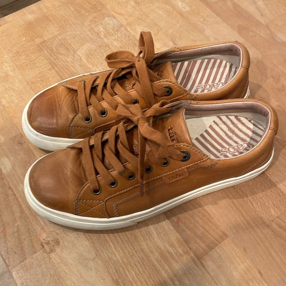 Taos Plim Soul Lux Leather Sneaker - Picture 9 of 13